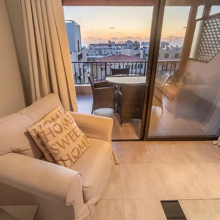 Alexis - Lovely 2-bedroom With Swimming Pool Apartman Paphos